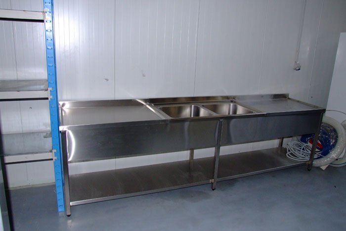 Ανοξείδωτα τραπέζια