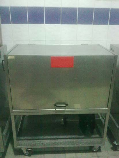 Ανοξείδωτα καρότσια για αλλαγές