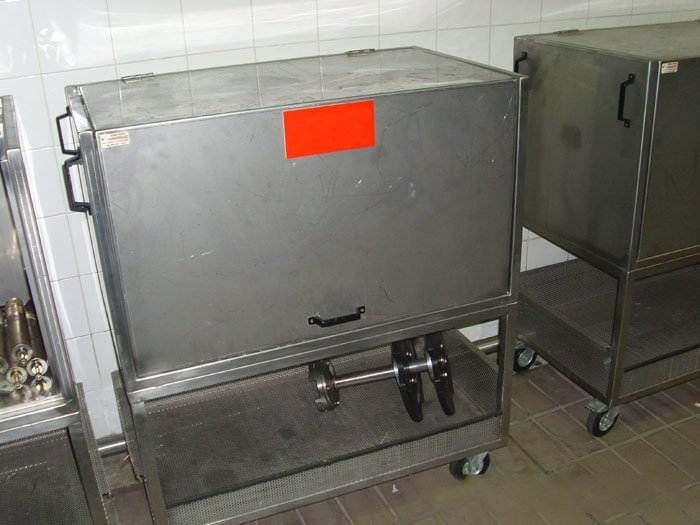 Ανοξείδωτα καρότσια για αλλαγές