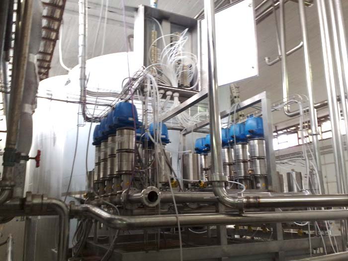 Valve Cluster Ανοξείδωτο πατάρι με βαλβίδες αυτοματισμού για γαλακτοβιομηχανίες